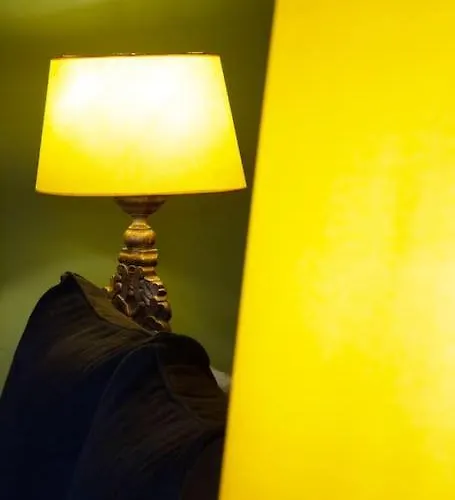 Fee4me O' Pepito 1743 Abbot's House *